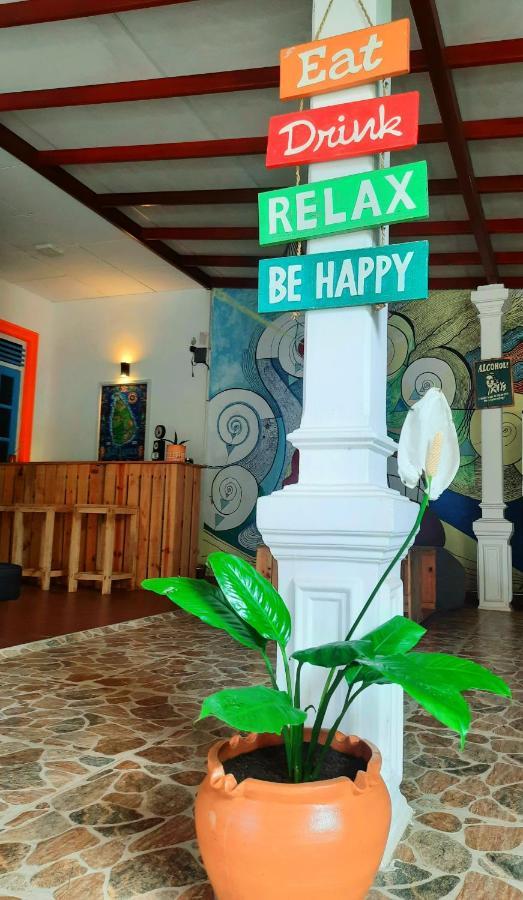 Vitamin Sea Hostel Inn Діквелла Екстер'єр фото